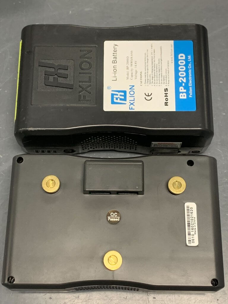 v-type battery and mounting plate